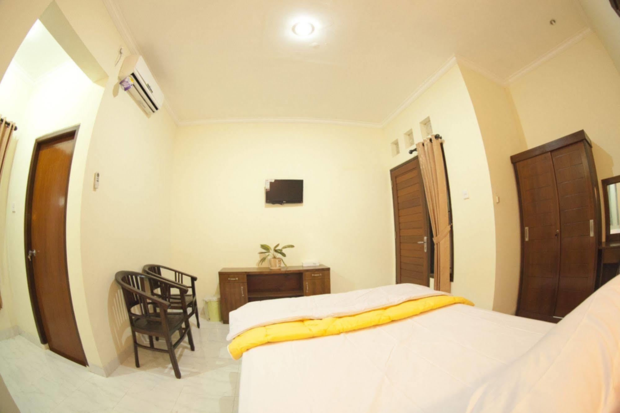 Teges Inn Kuta Kuta Lombok Exterior foto